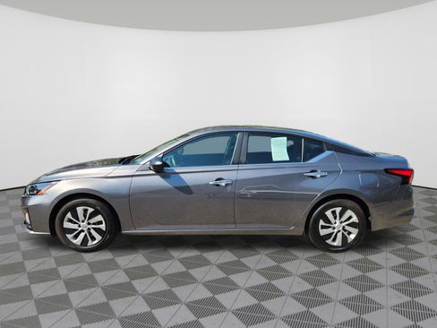 Certified 2025 Nissan Altima 2.5 S FWD image 5