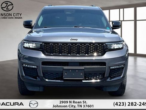 Used 2022 Jeep Grand Cherokee L Limited w/ Black Appearance Package AWD/4WD image 3