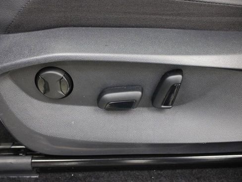 Used 2024 Volkswagen Tiguan Wolfsburg Edition image 19