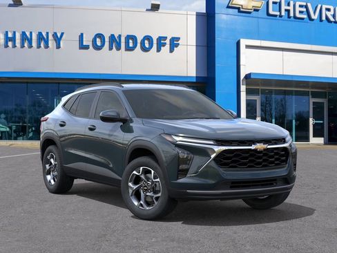 New 2026 Chevrolet Trax LT w/ Driver Confidence Package FWD image 7