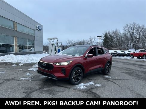 New 2026 Ford Escape Platinum w/ Premium Technology Package image 32