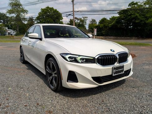 Used 2023 BMW 330i xDrive Sedan w/ Driving Assistance Package AWD/4WD image 3