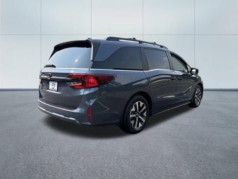 Used 2025 Honda Odyssey EX-L image 5