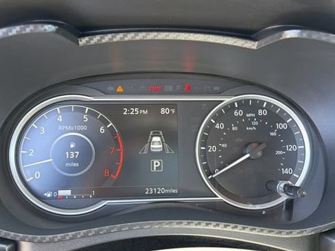 Used 2023 Nissan Versa SR w/ Trunk Package FWD image 21
