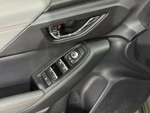 Used 2024 Subaru Crosstrek 2.5i Limited w/ Crosstrek Mirror Package image 13