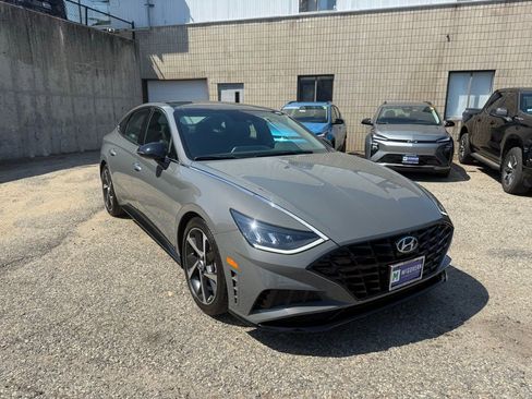 Used 2022 Hyundai Sonata SEL Plus FWD image 6