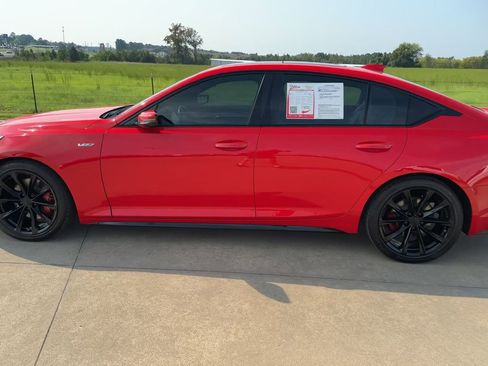 Used 2021 Cadillac CT5 V w/ Premium Package image 6