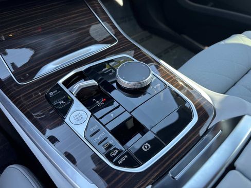 New 2026 BMW X5 xDrive40i w/ Climate Comfort Package image 26