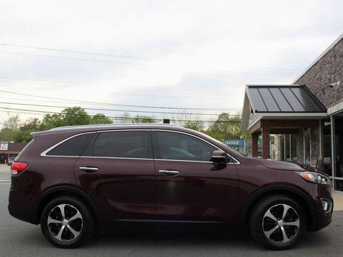 Used 2018 Kia Sorento EX w/ EX Advanced Touring Package image 4