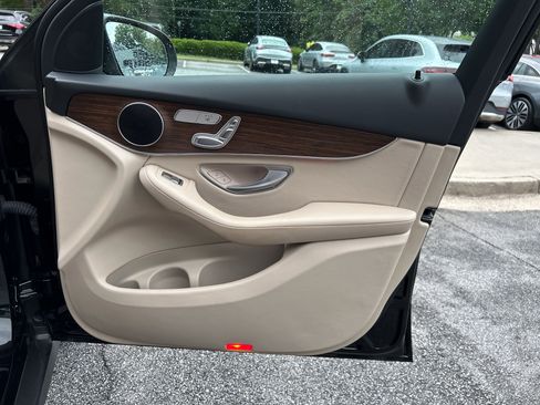 Certified 2022 Mercedes-Benz GLC 300 image 49
