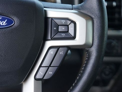Used 2019 Ford F150 Lariat w/ Equipment Group 502A Luxury AWD/4WD image 24