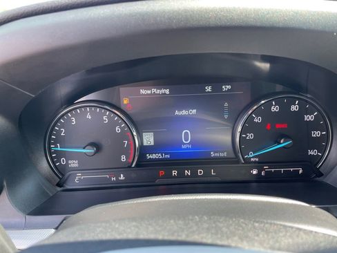 Used 2023 Ford Explorer XLT w/ Equipment Group 202A AWD/4WD image 18