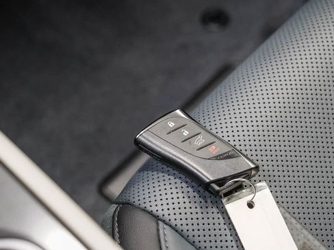 Used 2025 Lexus RZ 300e w/ Accessory Package (2T) FWD image 28