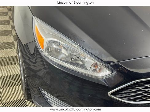 Used 2018 Ford Focus SE w/ Cold Weather Package image 17