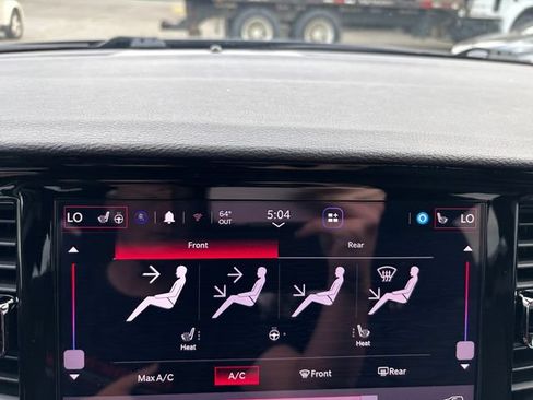 Used 2025 Dodge Durango GT AWD/4WD image 20