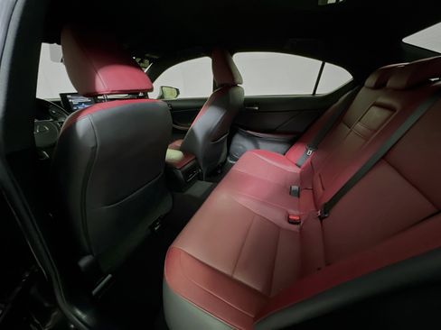 Used 2021 Lexus IS 300 image 29