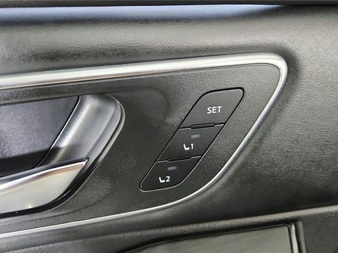 Certified 2025 Nissan Rogue Platinum AWD/4WD image 20