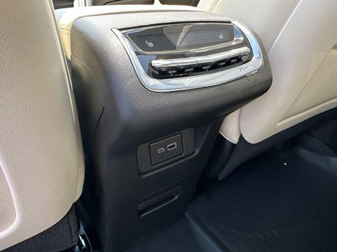 New 2025 Cadillac XT6 Sport w/ Technology Package image 8