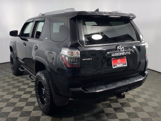 Used 2018 Toyota 4Runner SR5 Premium AWD/4WD image 5
