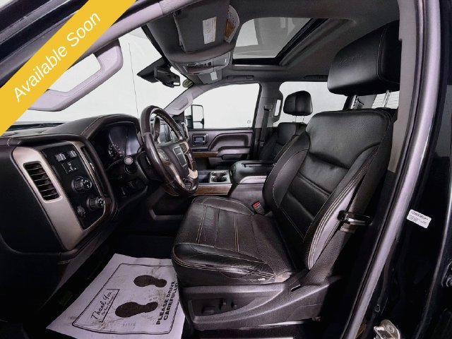 Used 2018 GMC Sierra 2500 Denali w/ Suspension Package, Off-Road AWD/4WD image 21