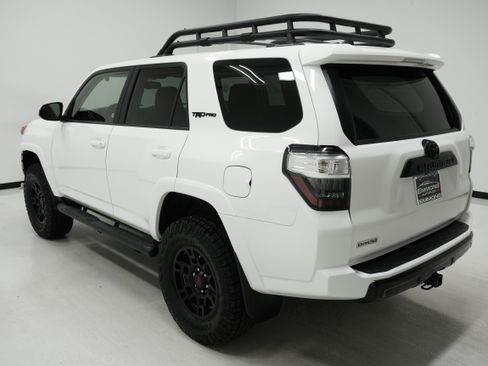 Used 2016 Toyota 4Runner TRD Pro AWD/4WD image 6