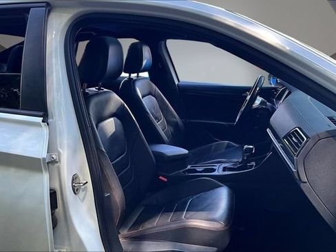 Used 2019 Volkswagen Jetta GLI Autobahn FWD image 29