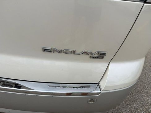 Used 2012 Buick Enclave Premium AWD/4WD image 8