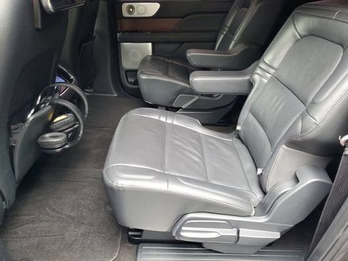 Used 2023 Lincoln Navigator L Reserve AWD/4WD image 22