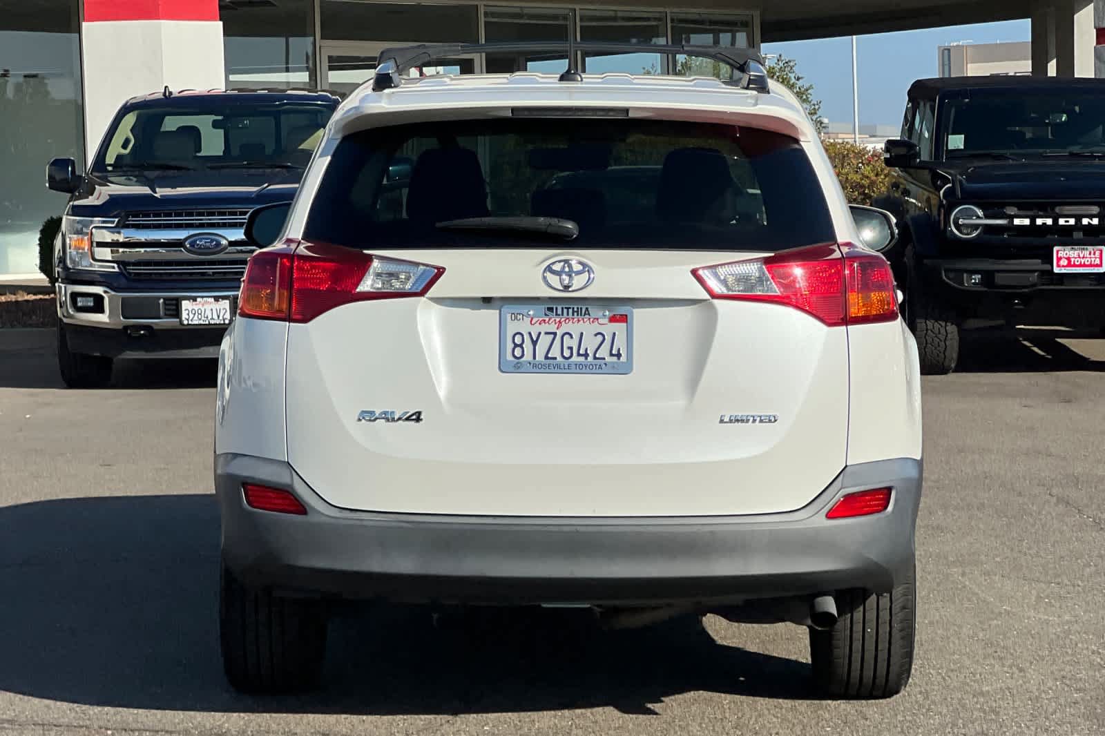 Used 2015 Toyota RAV4 Limited w/ Technology Package FWD image 8