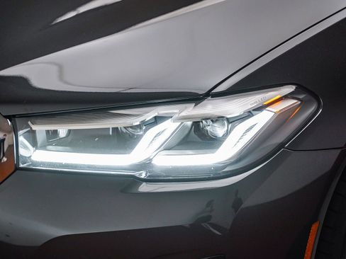 Certified 2023 BMW 530e RWD image 8