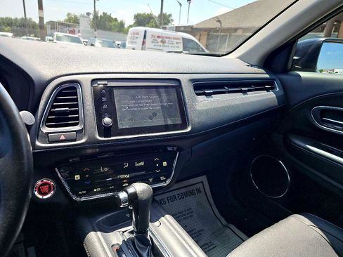 Used 2021 Honda HR-V EX-L image 27