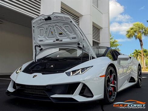 Used 2020 Lamborghini Huracan EVO AWD/4WD image 40