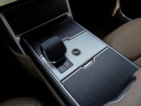 New 2026 Land Rover Range Rover SE AWD/4WD image 36