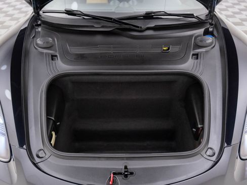 Used 2018 Porsche 718 Boxster S image 33