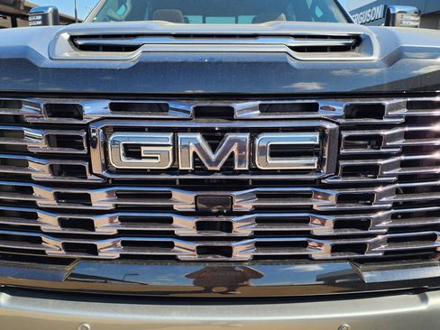 New 2026 GMC Sierra 2500 Denali Ultimate w/ Max Trailering Package AWD/4WD image 9