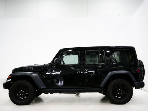 Used 2022 Jeep Wrangler Unlimited Sport image 6