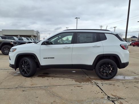 New 2026 Jeep Compass Latitude AWD/4WD image 21