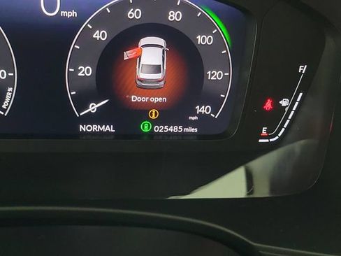 Used 2025 Honda Civic Sport image 2