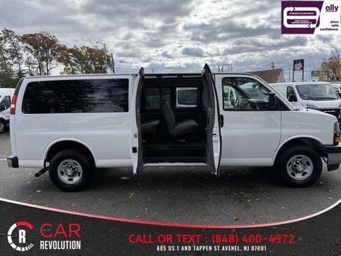 Used 2017 Chevrolet Express 3500 LT w/ LT Preferred Equipment Group image 8