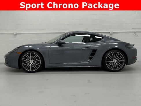 Used 2025 Porsche 718 Cayman image 3