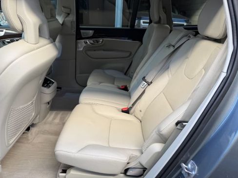Used 2016 Volvo XC90 T6 Momentum AWD/4WD image 13
