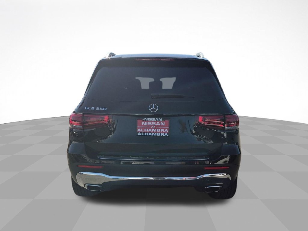 Used 2023 Mercedes-Benz GLB 250 image 6