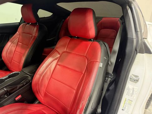 Used 2017 Ford Mustang Premium image 12