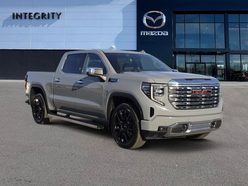Used 2024 GMC Sierra 1500 Denali w/ Denali Reserve Package AWD/4WD image 1
