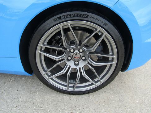 Used 2025 Chevrolet Corvette Z06 image 25