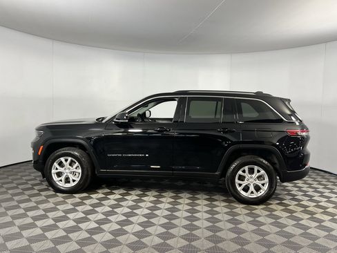 Used 2023 Jeep Grand Cherokee Limited image 8