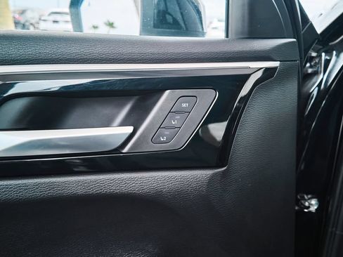 Used 2023 Mitsubishi Outlander SEL AWD/4WD image 17
