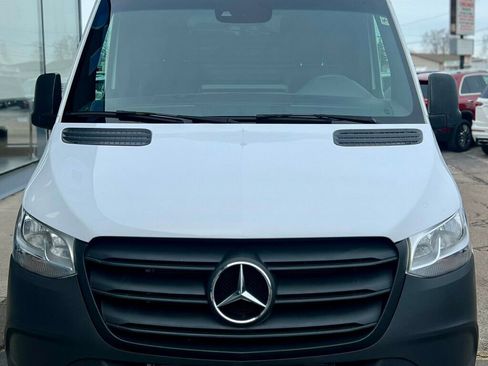 Used 2024 Mercedes-Benz Sprinter 2500 w/ Parking Package image 6