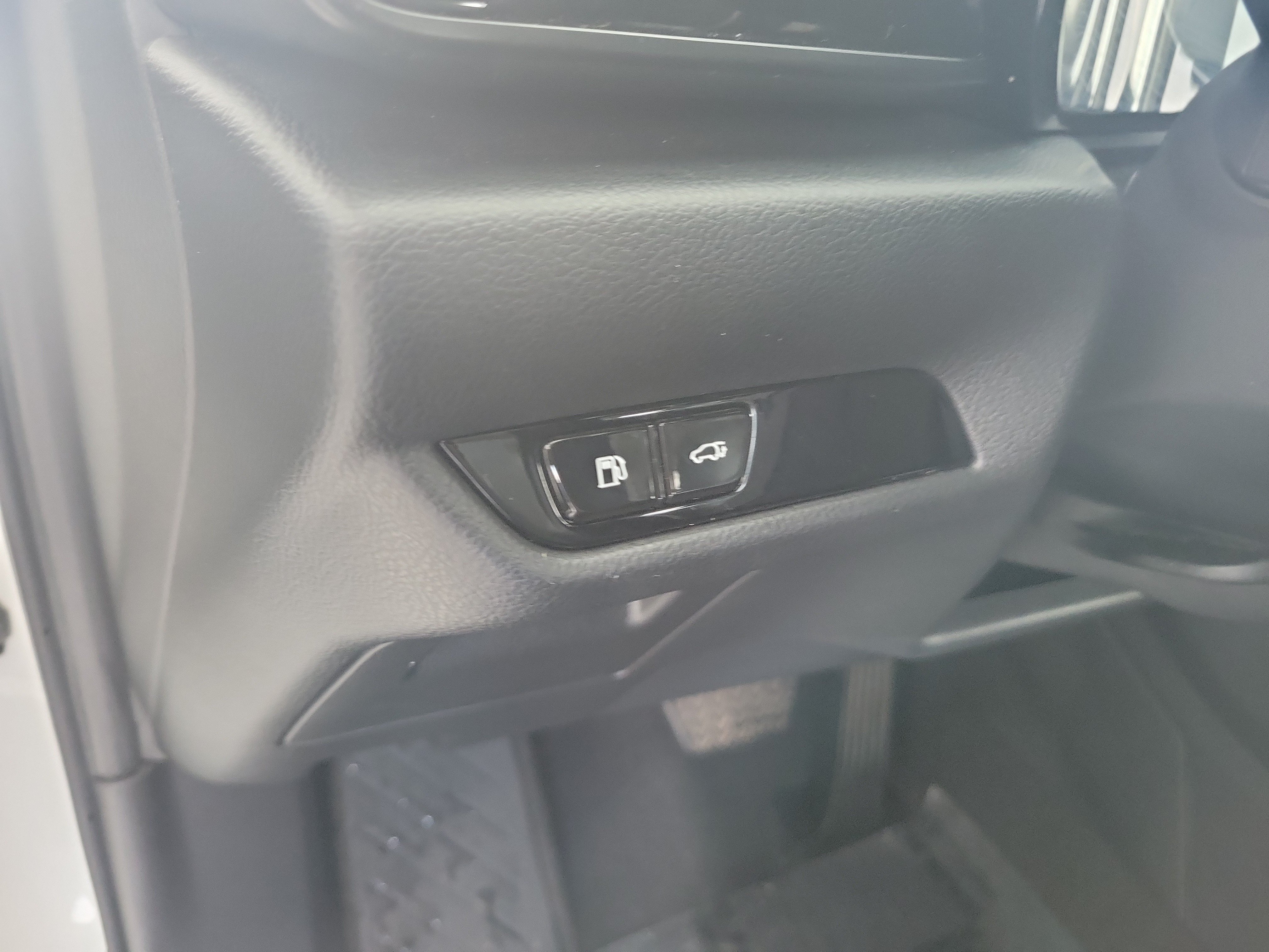 Certified 2024 Lexus NX 250 FWD w/ Towing Package (2000 Lbs) image 23