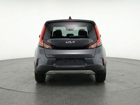 Used 2025 Kia Soul LX w/ LX Technology Package image 7